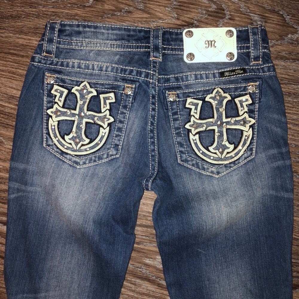 Miss Me Horseshoe Jeans